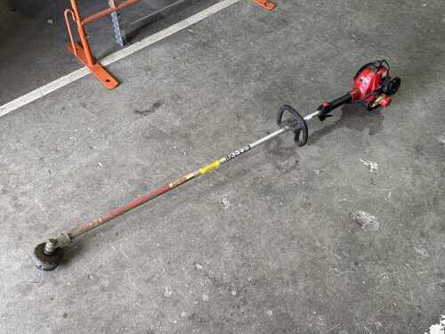 Shindaiwa 22T whipper snipper