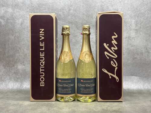 Two Bottles of Boutique Le Vin Sparkling Wine with 24K Gold leaf