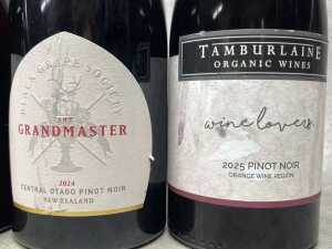 Mixed Pinot Noir, six bottles - 3