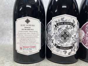 Mixed Berg Herring wine, six bottles - 2
