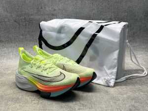 Nike Air Zoom Alphafly Next% size US 7.5 Women's
