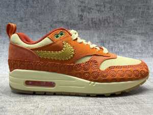 Nike Air Max 1 PRM Somos Familia size US 7.5 Women's - 2