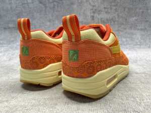 Nike Air Max 1 PRM Somos Familia size US 7.5 Women's - 4