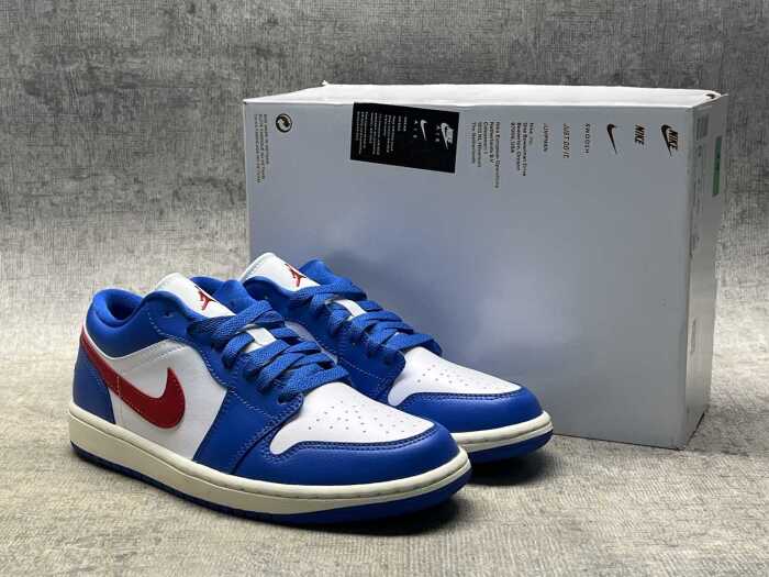 Nike Air Jordan 1 Low size US 8 Women's