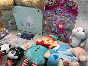 Group of Kid's toys - 3
