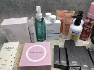 Group of beauty products - 2