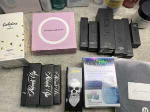 Group of beauty products - 4