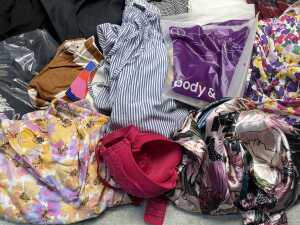 Group of Women's clothing size S - 4