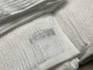 Four Sheridan towels - 2