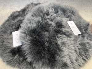 Pure Aussie Ugg boots & two Fibre wool chair cushions - 3
