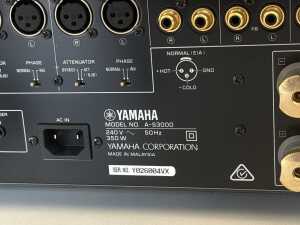 Yamaha integrated amplifier - 6