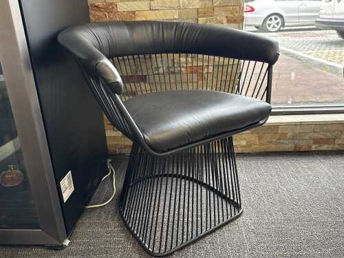 GlobeWest leather tub chair