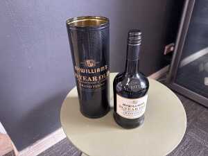 Two bottles of Port - 3