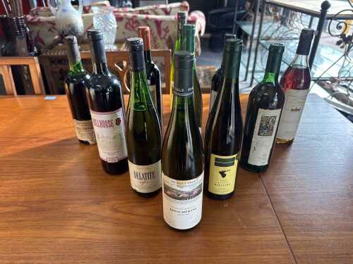 Mixed wines, 11 bottles