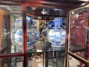Pair of blue and white porcelain twin-handled gourd vases - 4