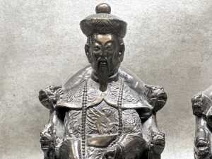 Pair of bronzed resin Chinese seated Emperor and Empress figures - 2