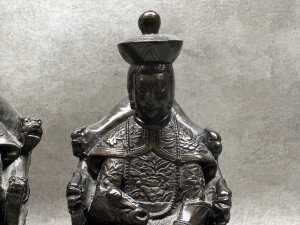 Pair of bronzed resin Chinese seated Emperor and Empress figures - 4