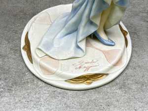 Two Capodimonte 'Mode Liberty' porcelain figures - 5