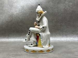 Sandro Maggioni for Capodimonte porcelain figure of a clown, 1982 - 4