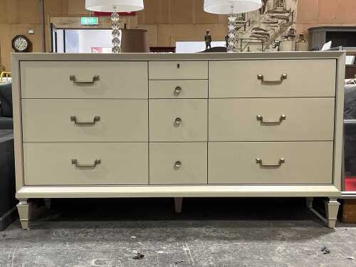 Valentino-style dresser