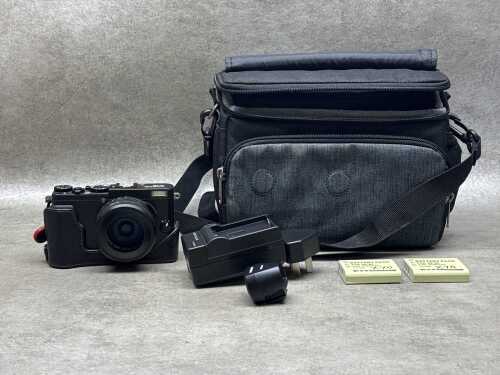 Fujifilm X70 digital camera