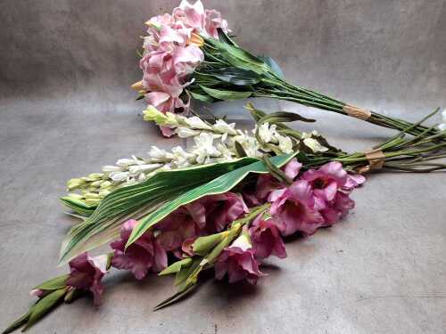 Artificial long-stemmed flowers