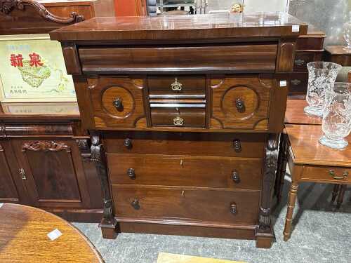 Victorian style mahogany chest of drawers