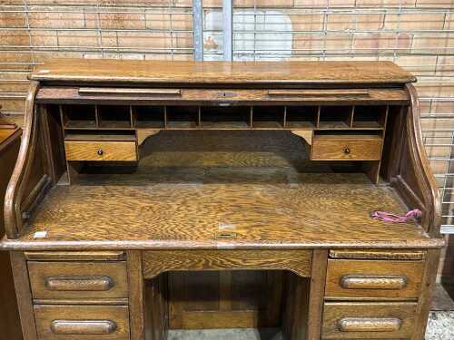 Antique oak roll top desk