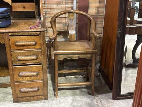 Early 20th-century Chinese Qing-dynasty style side chair