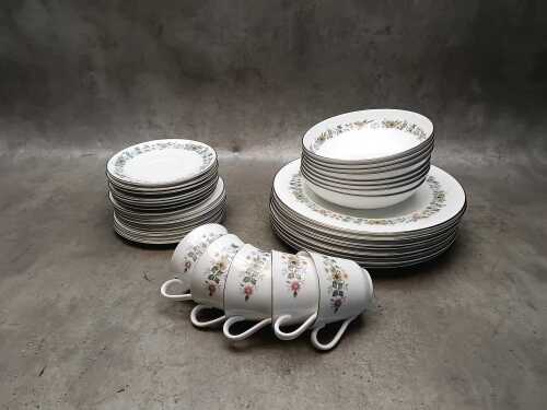 Royal Doulton Pastorale part dinner set