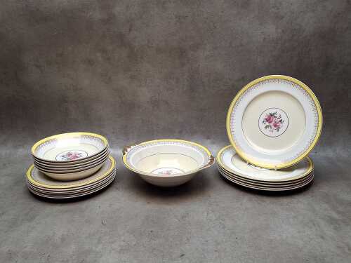Johnson Bros 'Pareek' porcelain dinner setting for six
