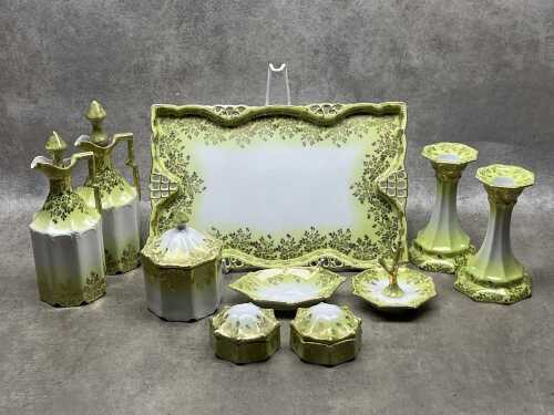Antique green and gilded blushware
