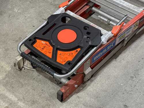 Indalex industrial fiberglass extension ladder