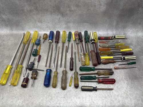 Assorted screw drivers