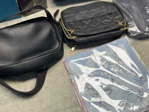 Group of Women's accessories - 4