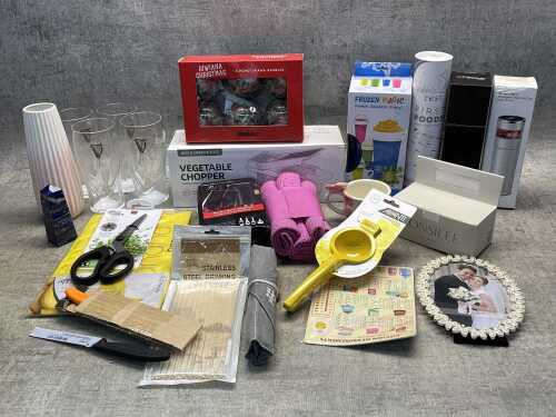 Group of homewares