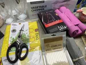 Group of homewares - 4
