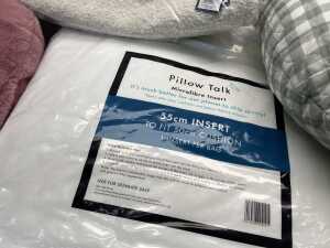 Group of cushions - 2