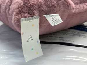 Group of cushions - 5