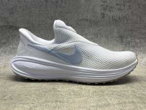 Nike Revolution 8 Easy On size US 8 Women's - 2