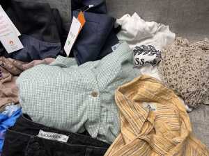 Group of Women's clothing size XL - 3