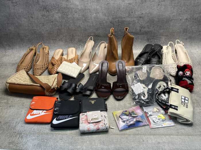 Group of Women's accessories