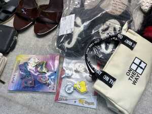 Group of Women's accessories - 5