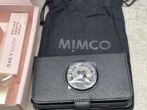 Group of Women's accessories - 4