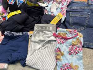 Group of girls clothing size 4-6 - 5