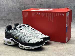 Nike Air Max Plus size US 8.5 Men's