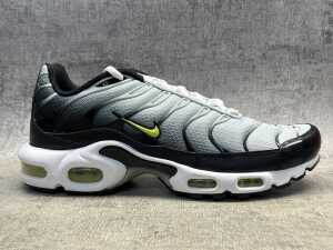 Nike Air Max Plus size US 8.5 Men's - 2