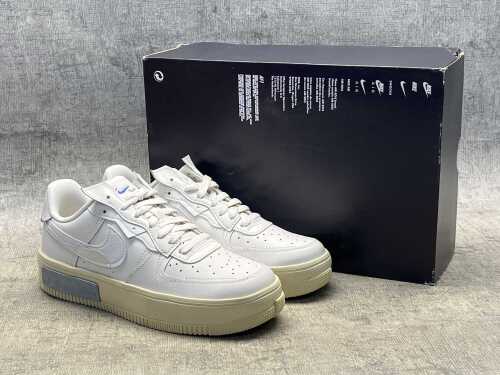 Nike Air Force 1 Fontanka size US 9 Women's