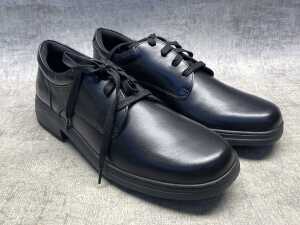 Clarks Mantra size UK 9 - 3