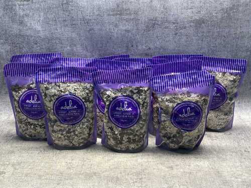 Group of Adelia muesli